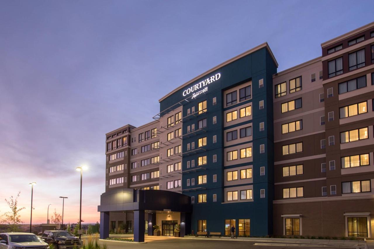 Courtyard By Marriott Calgary South Hotell Eksteriør bilde