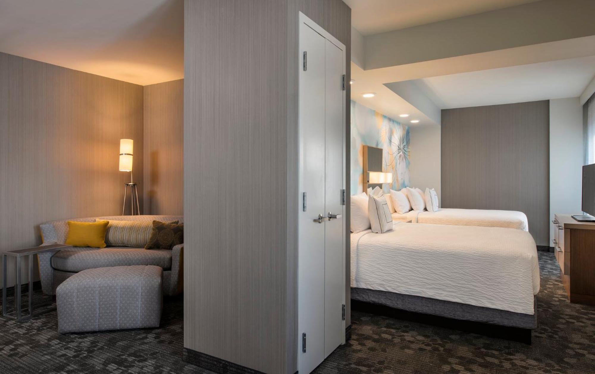 Courtyard By Marriott Calgary South Hotell Eksteriør bilde