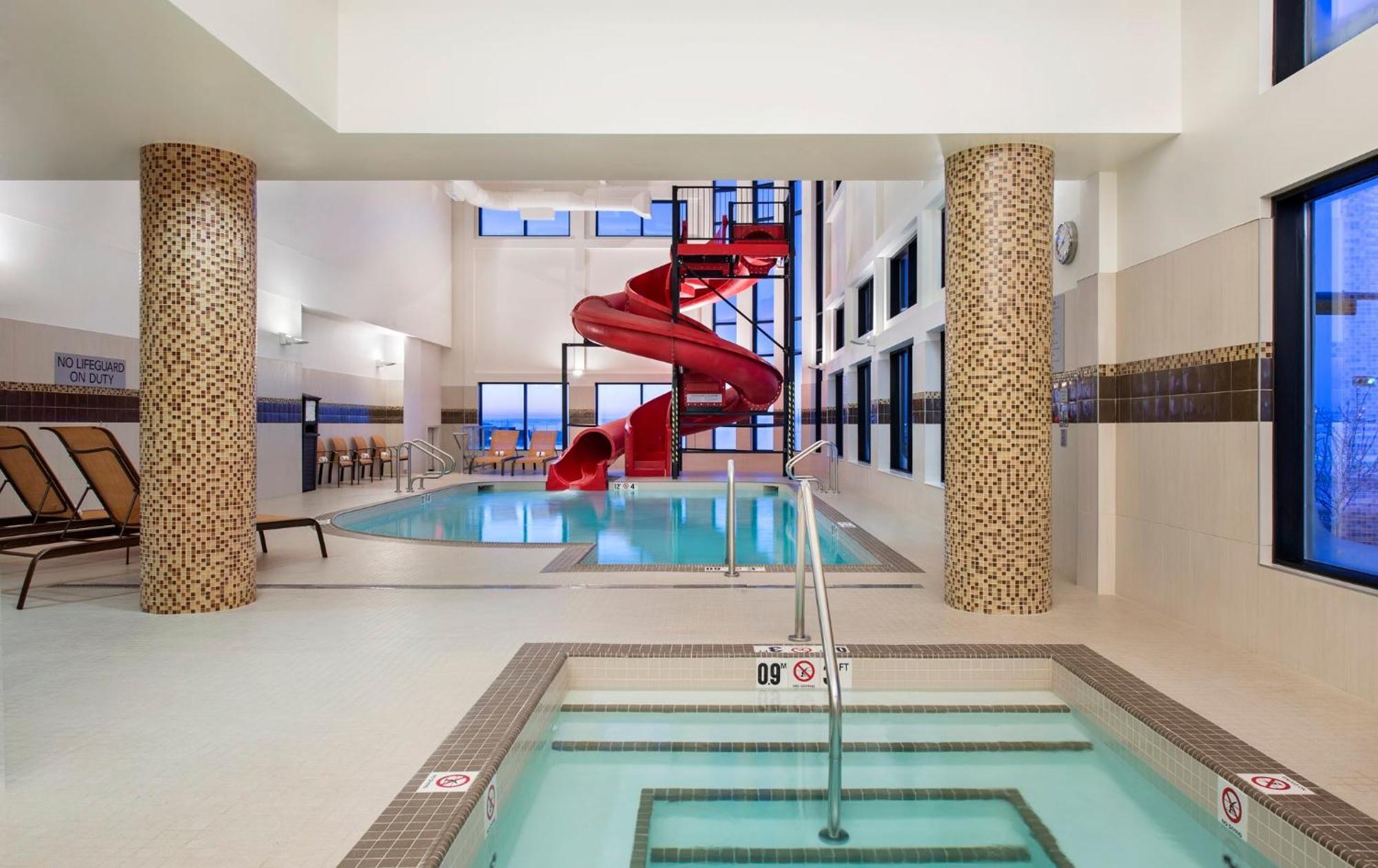 Courtyard By Marriott Calgary South Hotell Eksteriør bilde