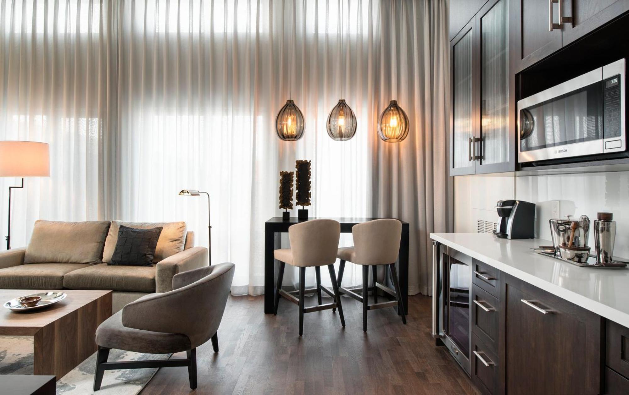 Courtyard By Marriott Calgary South Hotell Eksteriør bilde