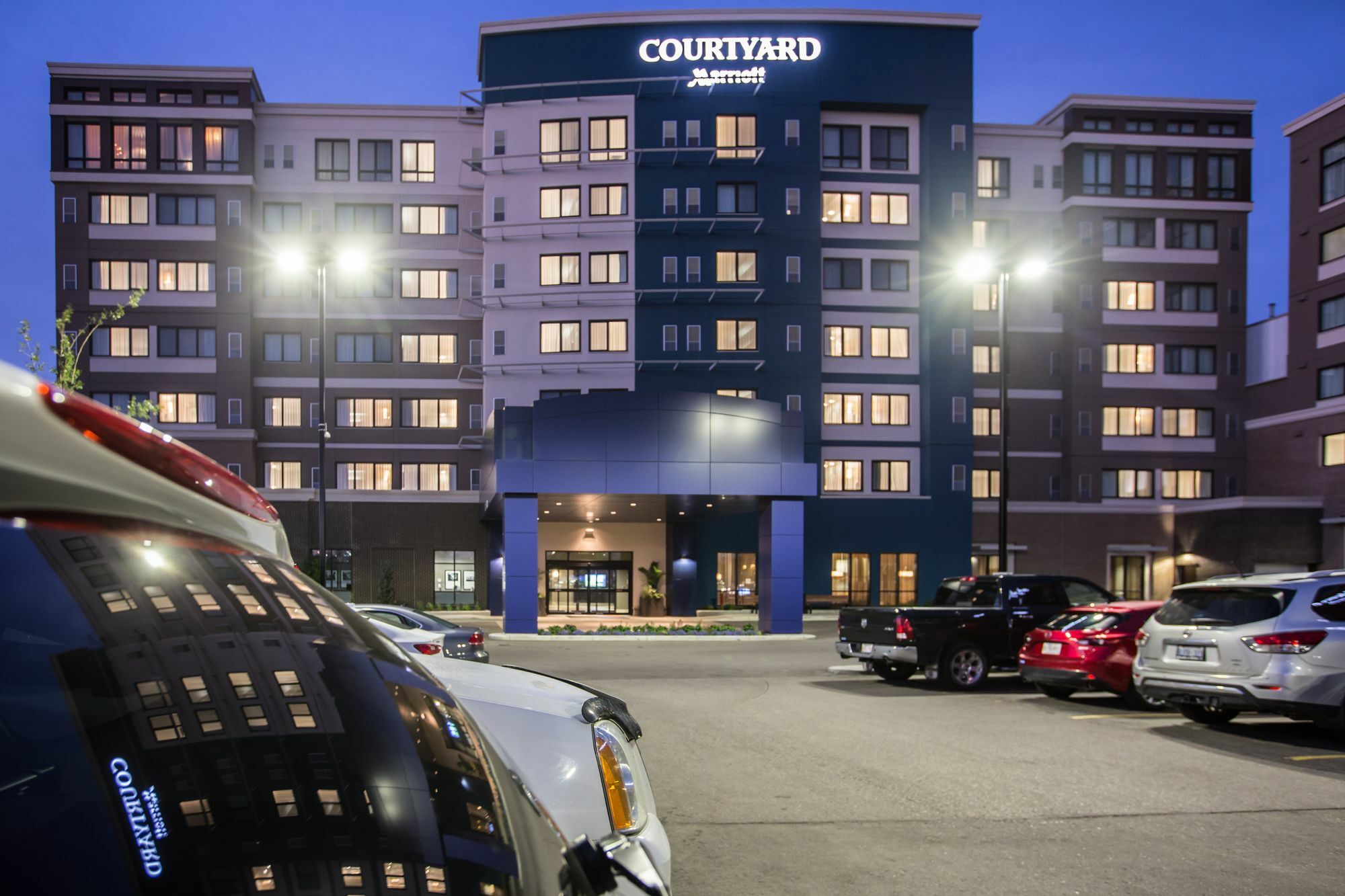 Courtyard By Marriott Calgary South Hotell Eksteriør bilde